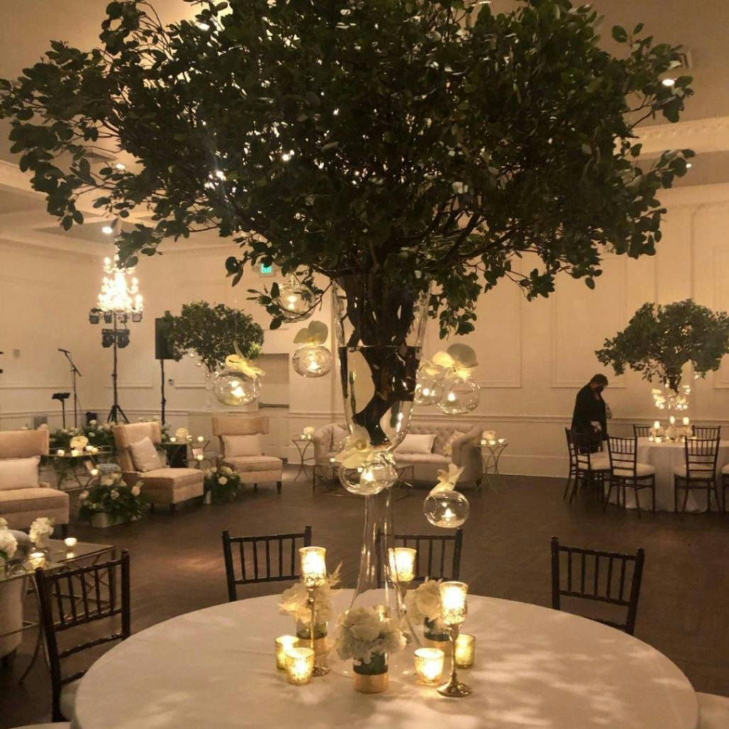 Catering, Design and Floral Décor at The Estate 